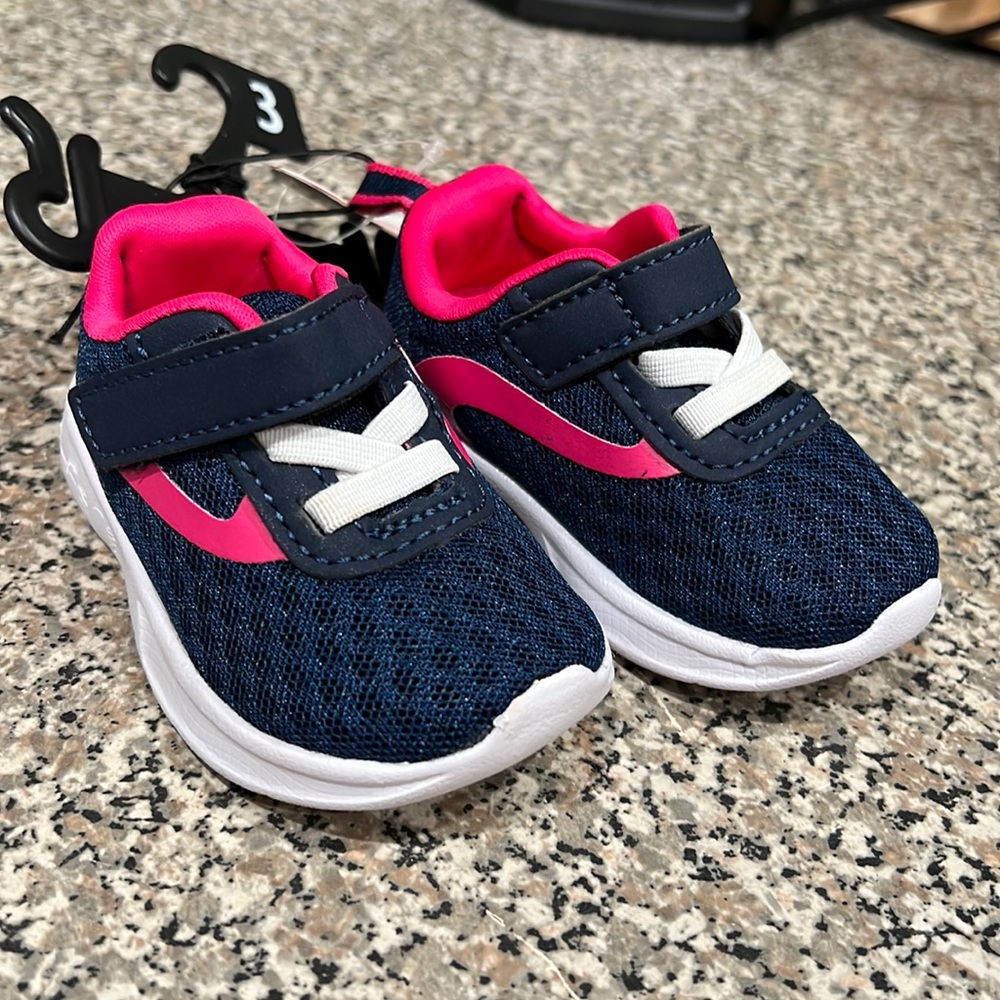 Navy & pink tennis shoes